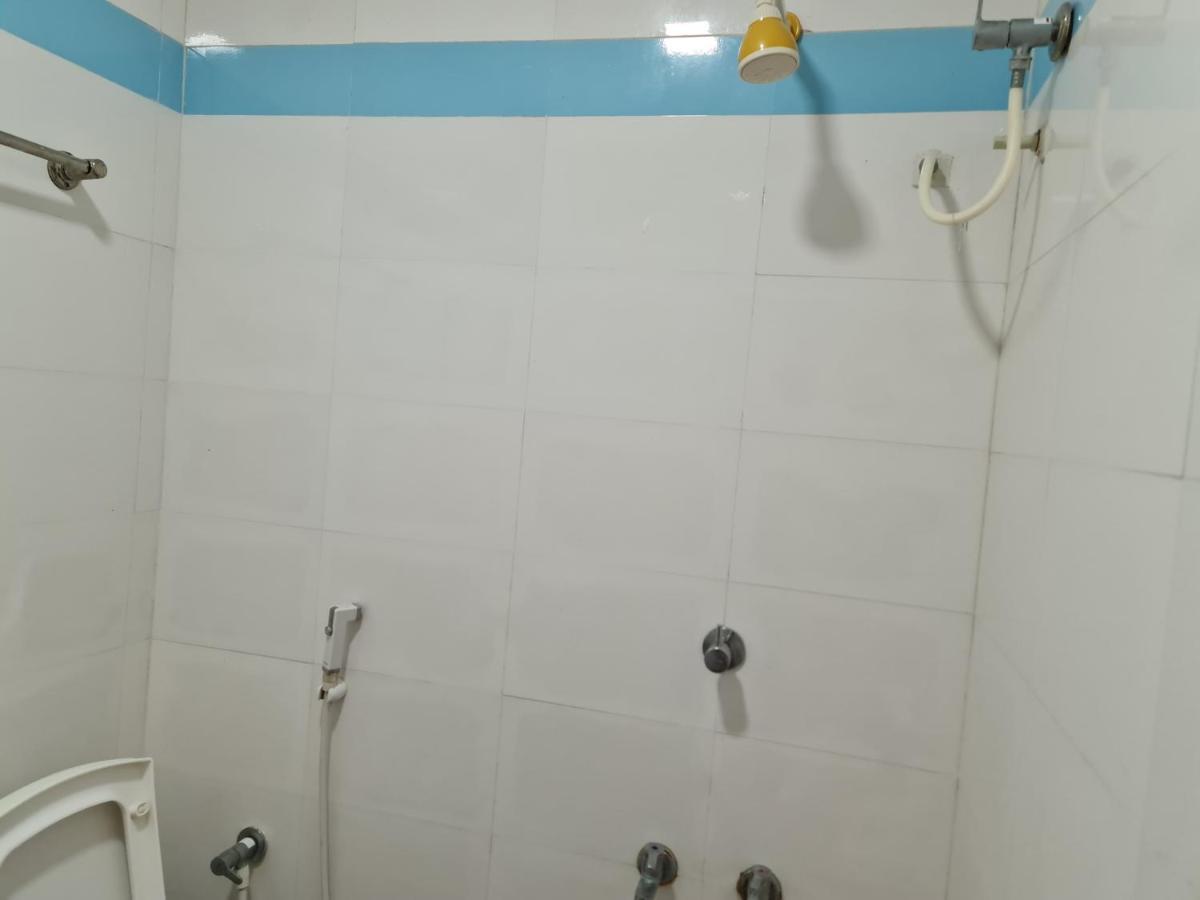 Vijay Shree Inn Велор Екстериор снимка