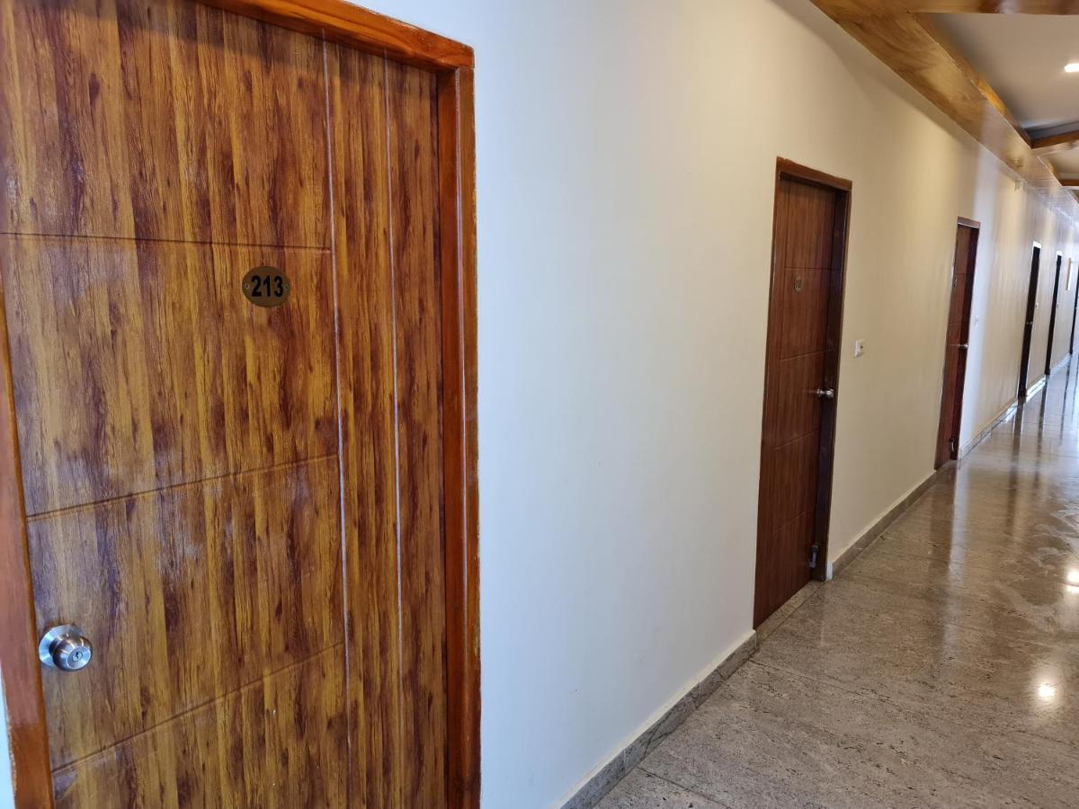 Vijay Shree Inn Велор Екстериор снимка
