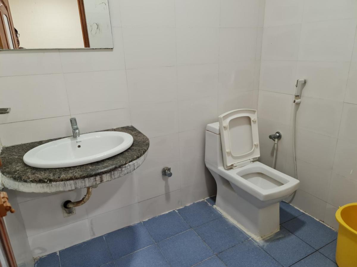 Vijay Shree Inn Велор Екстериор снимка