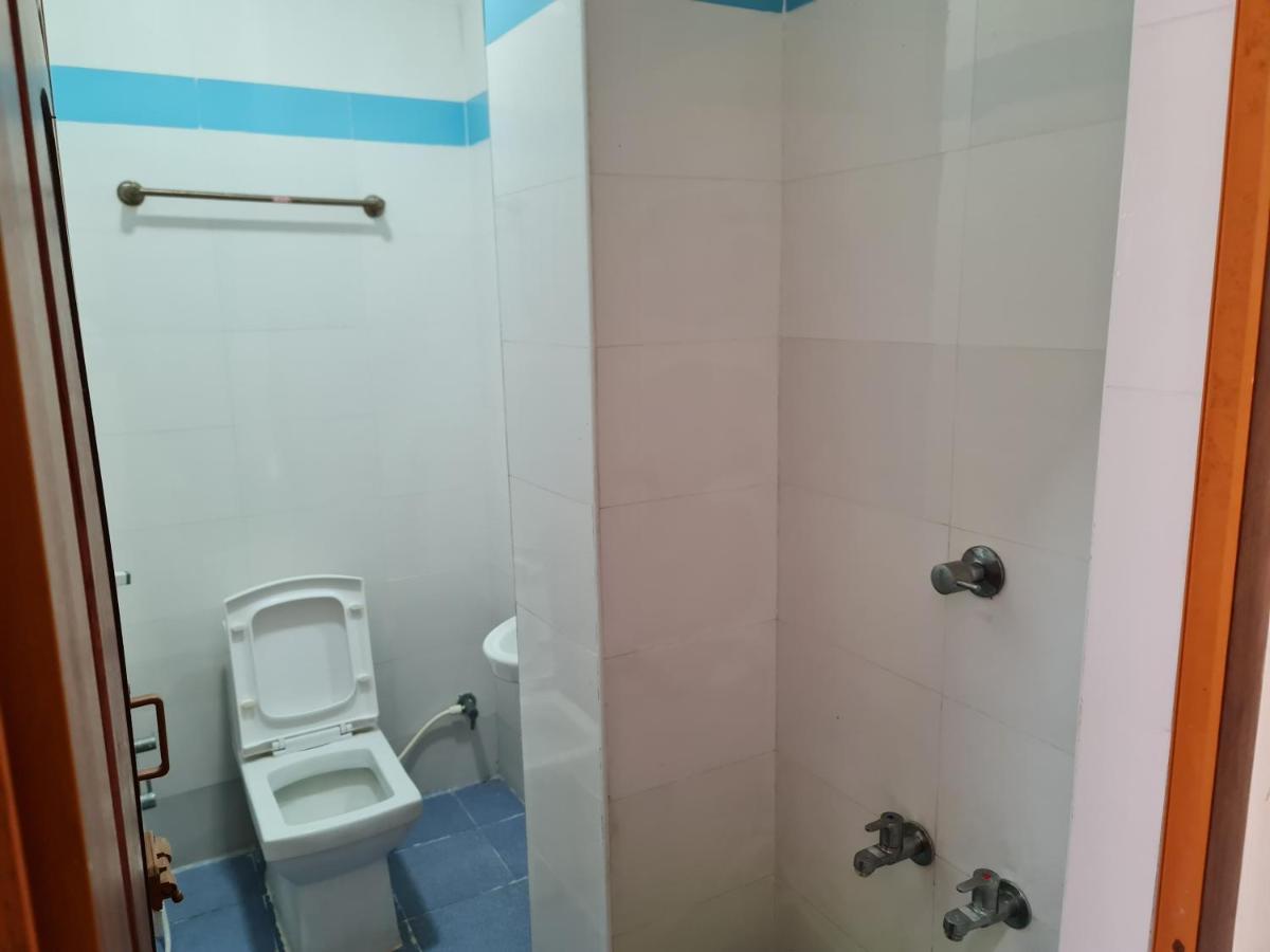 Vijay Shree Inn Велор Екстериор снимка