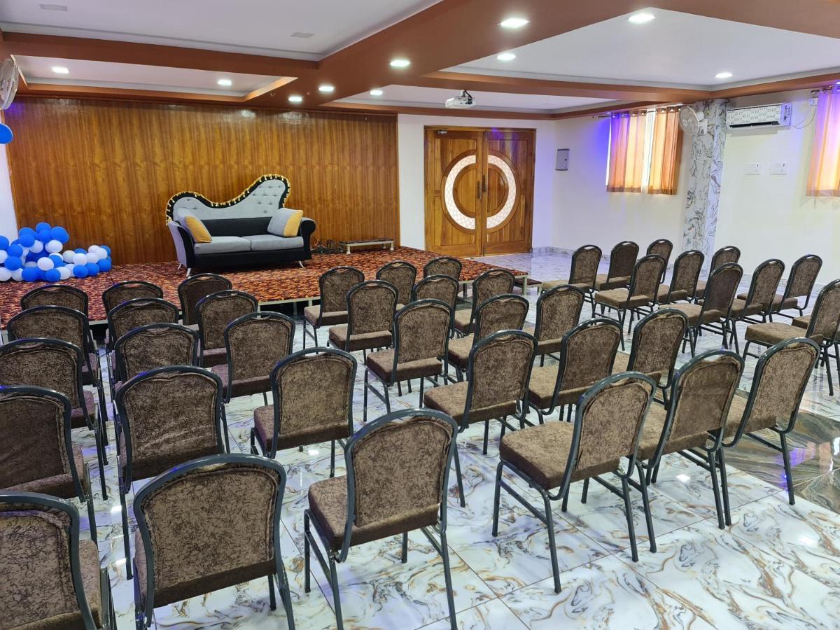 Vijay Shree Inn Велор Екстериор снимка
